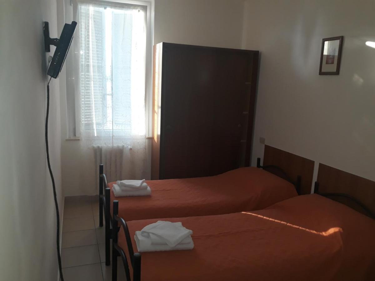 Hotel La Torretta Φολίνιο Εξωτερικό φωτογραφία